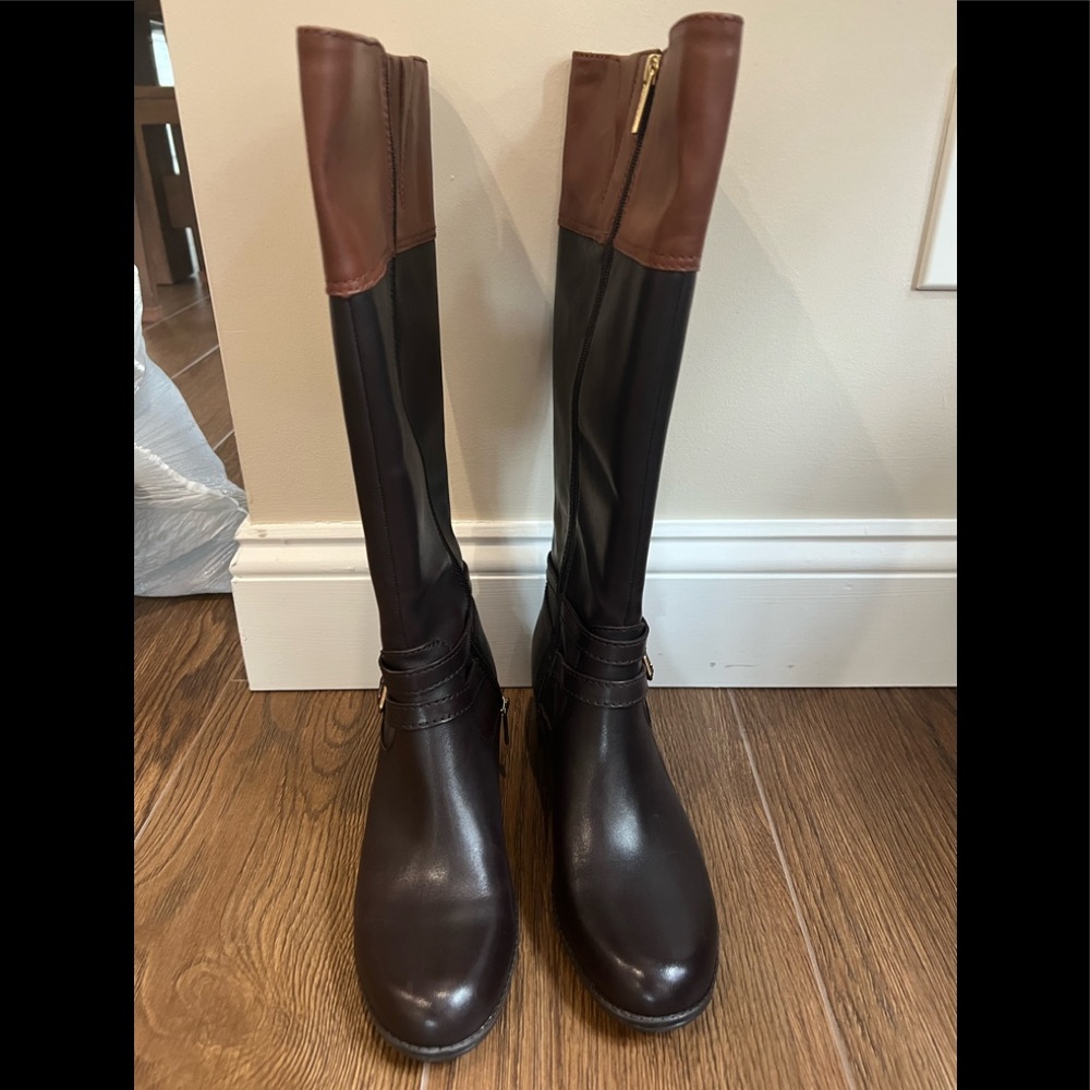 NWT BANDOLIINO 2-Tone Riding Boot. Size 9